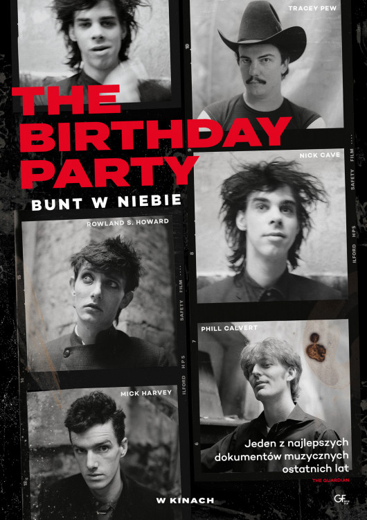 the-birthday-party-bunt-w-niebie-lq.jpg